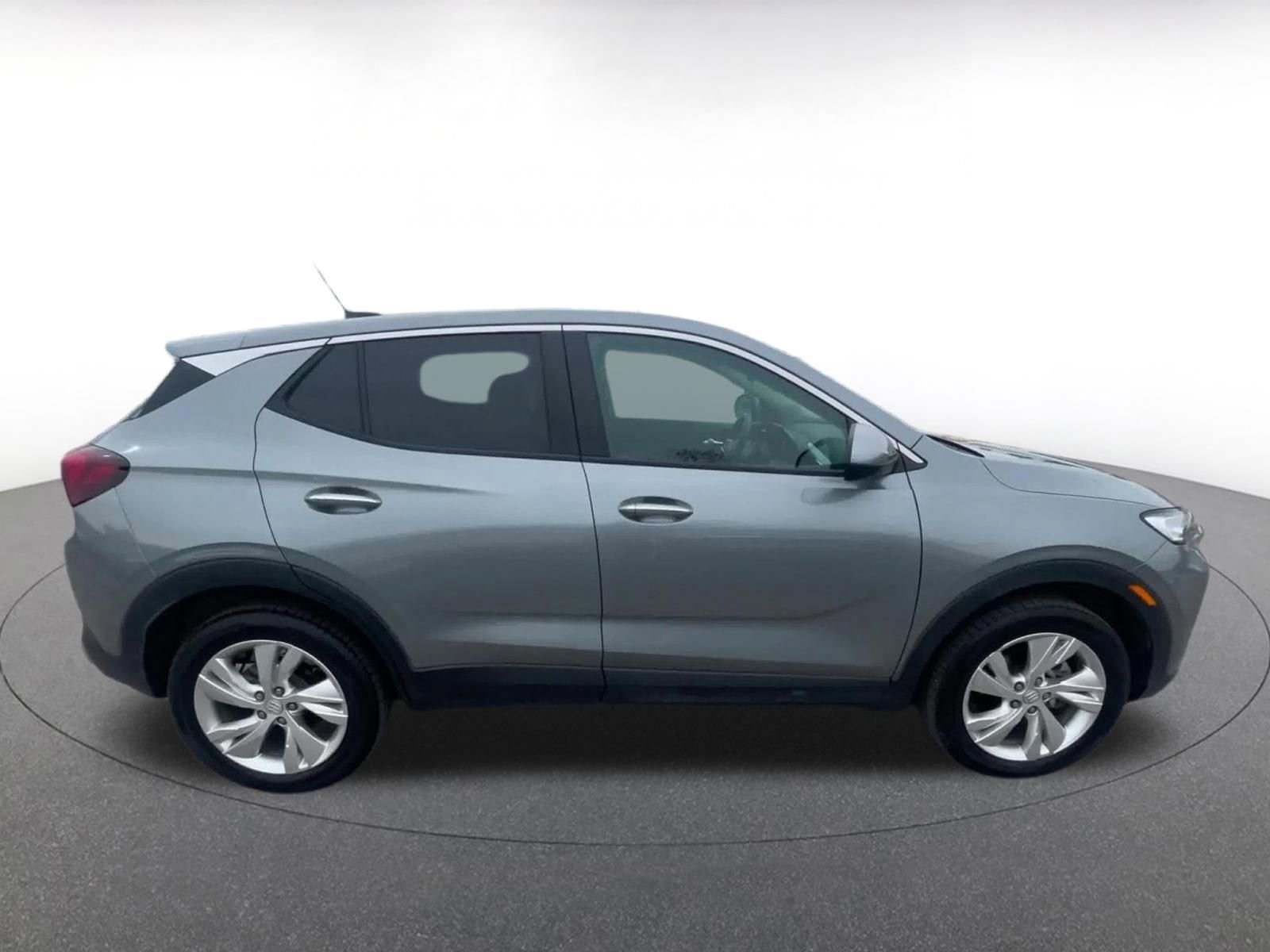 Used 2025 Buick Encore GX Preferred AWD/4WD image 16