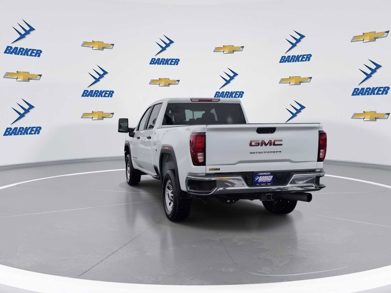 Used 2024 GMC Sierra 2500 Pro w/ Convenience Package image 7