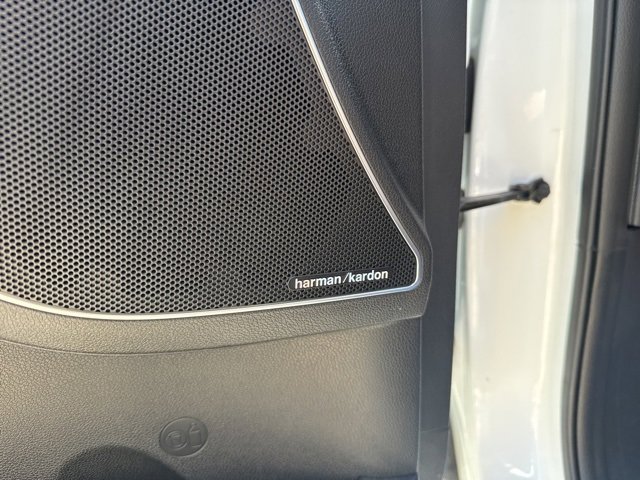 Used 2020 Kia Sorento SX image 18