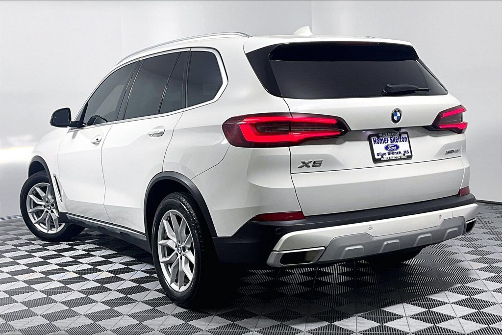 Used 2022 BMW X5 xDrive40i w/ Premium Package AWD/4WD image 11
