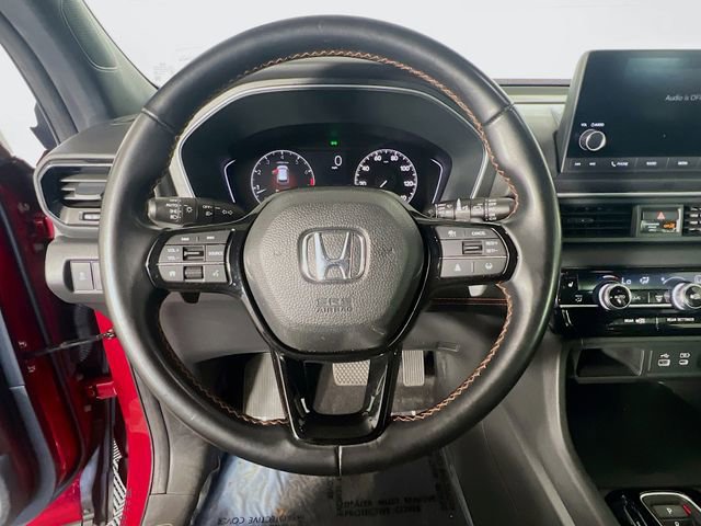 Used 2023 Honda Pilot Sport image 16