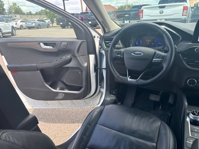 Used 2020 Ford Escape Titanium w/ Titanium Premium Package 2.0 AWD/4WD image 18
