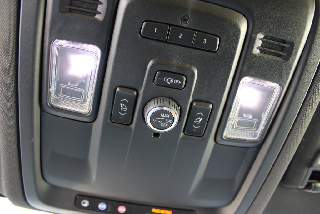 Certified 2023 Chevrolet Tahoe RST w/ RST Performance Edition AWD/4WD image 23