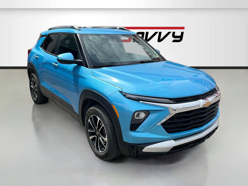 Used 2025 Chevrolet TrailBlazer LT AWD/4WD image 1
