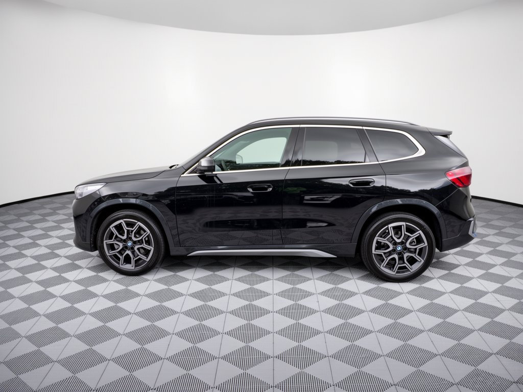 Certified 2026 BMW X1 xDrive28i w/ Convenience Package AWD/4WD image 2