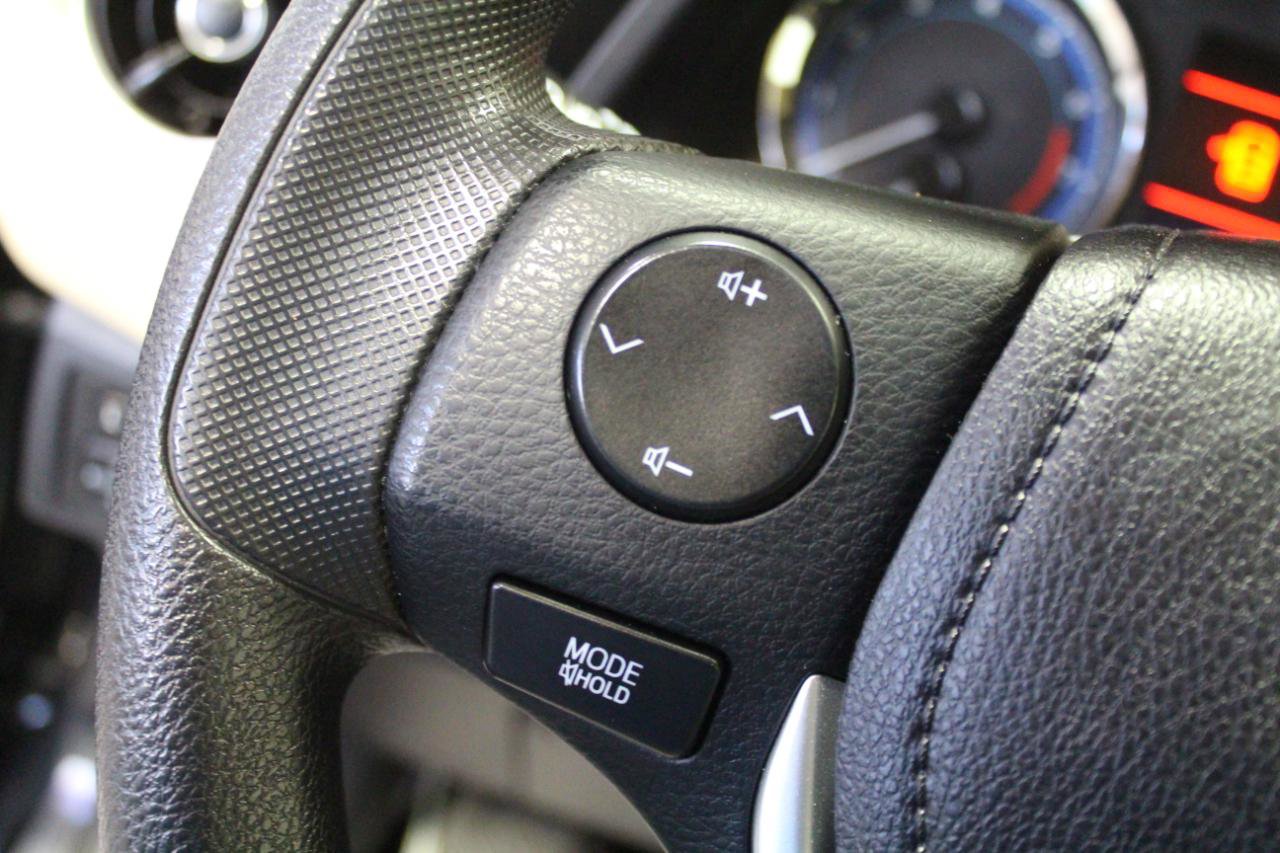 Used 2017 Toyota Corolla LE image 10