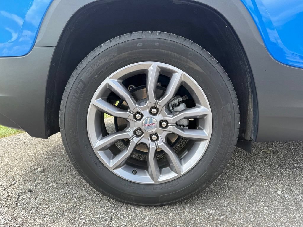 Used 2024 GMC Terrain SLT w/ Tech Package FWD image 16
