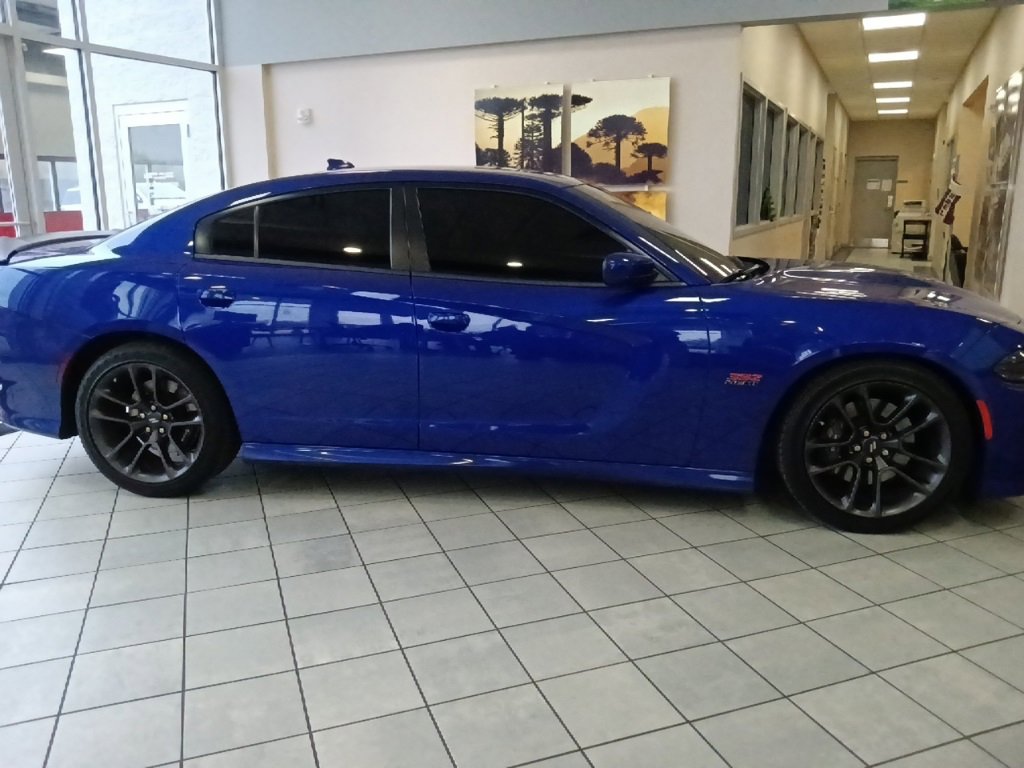 Used 2022 Dodge Charger Scat Pack image 2