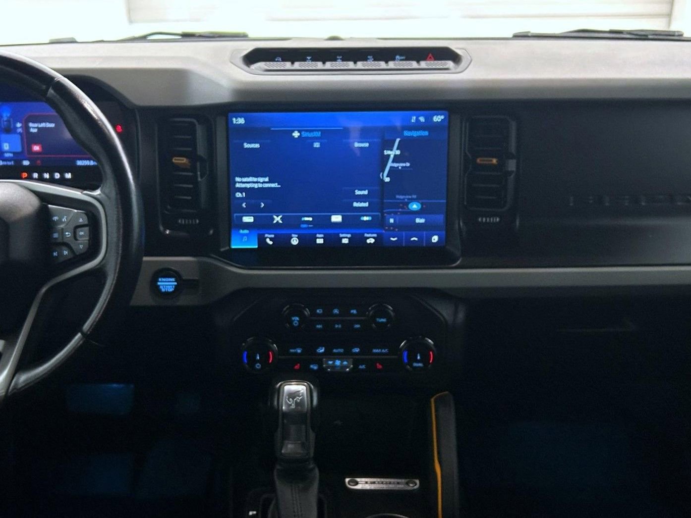 Used 2022 Ford Bronco Badlands w/ Sasquatch Package image 12