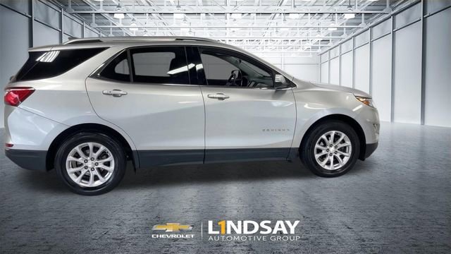 Used 2019 Chevrolet Equinox LT FWD image 2