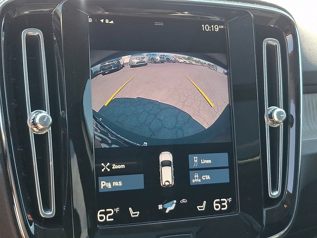 Used 2021 Volvo XC40 T5 Inscription w/ Climate Package AWD/4WD image 4