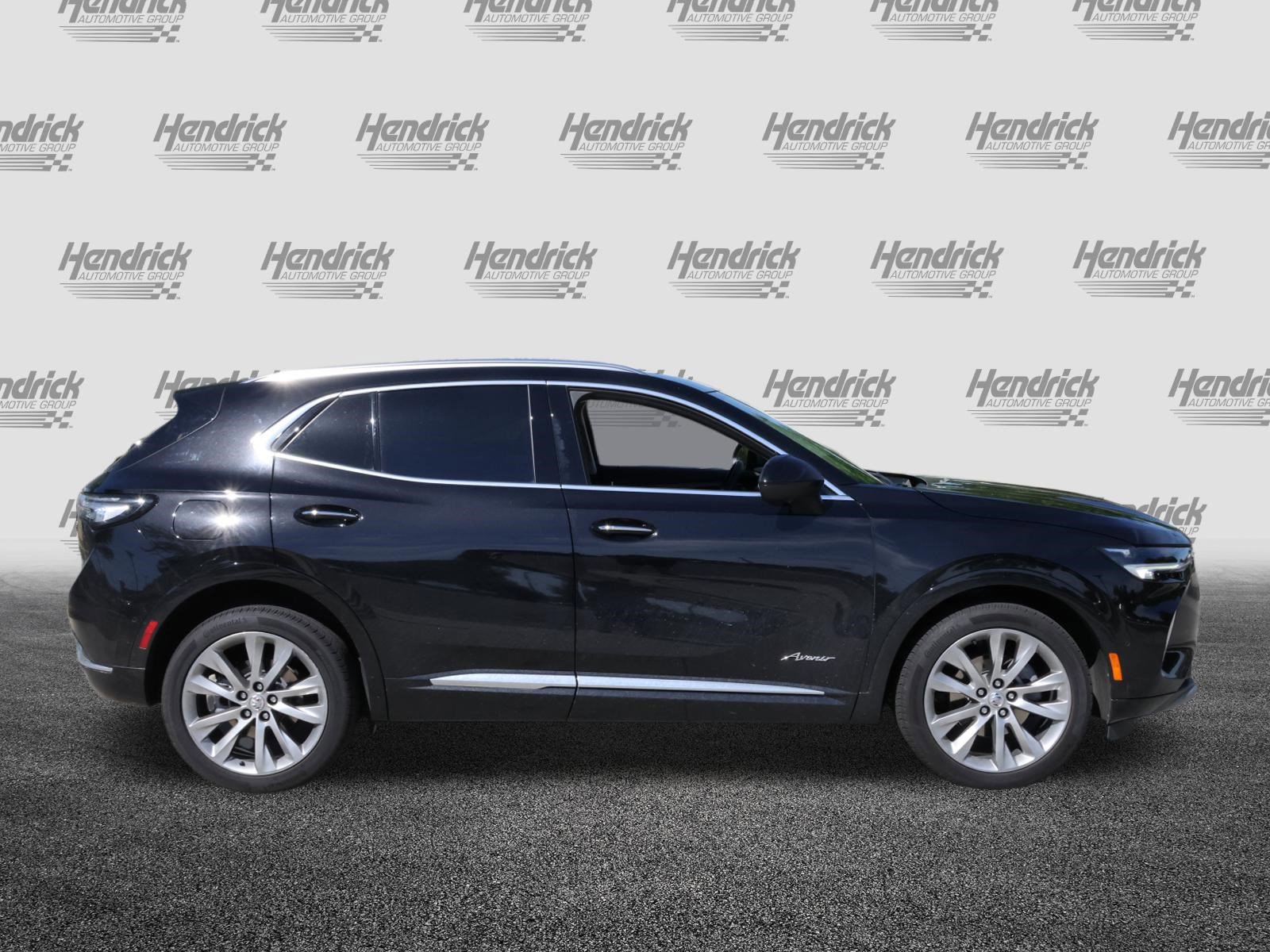 Used 2022 Buick Envision Avenir w/ Technology Package II FWD image 9