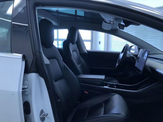 Used 2020 Tesla Model 3 Long Range image 21