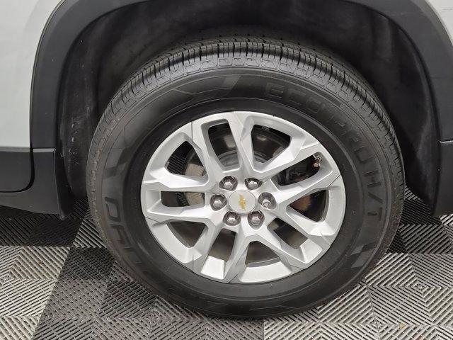 Used 2018 Chevrolet Traverse LT image 9