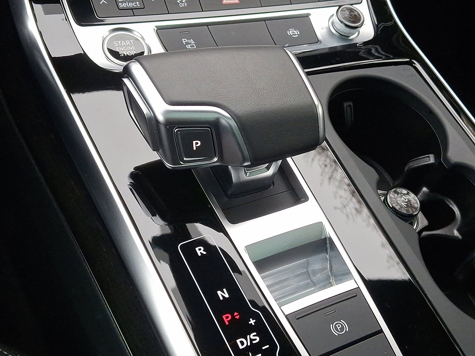 Used 2025 Audi Q7 2.0T Premium w/ Convenience Package image 13