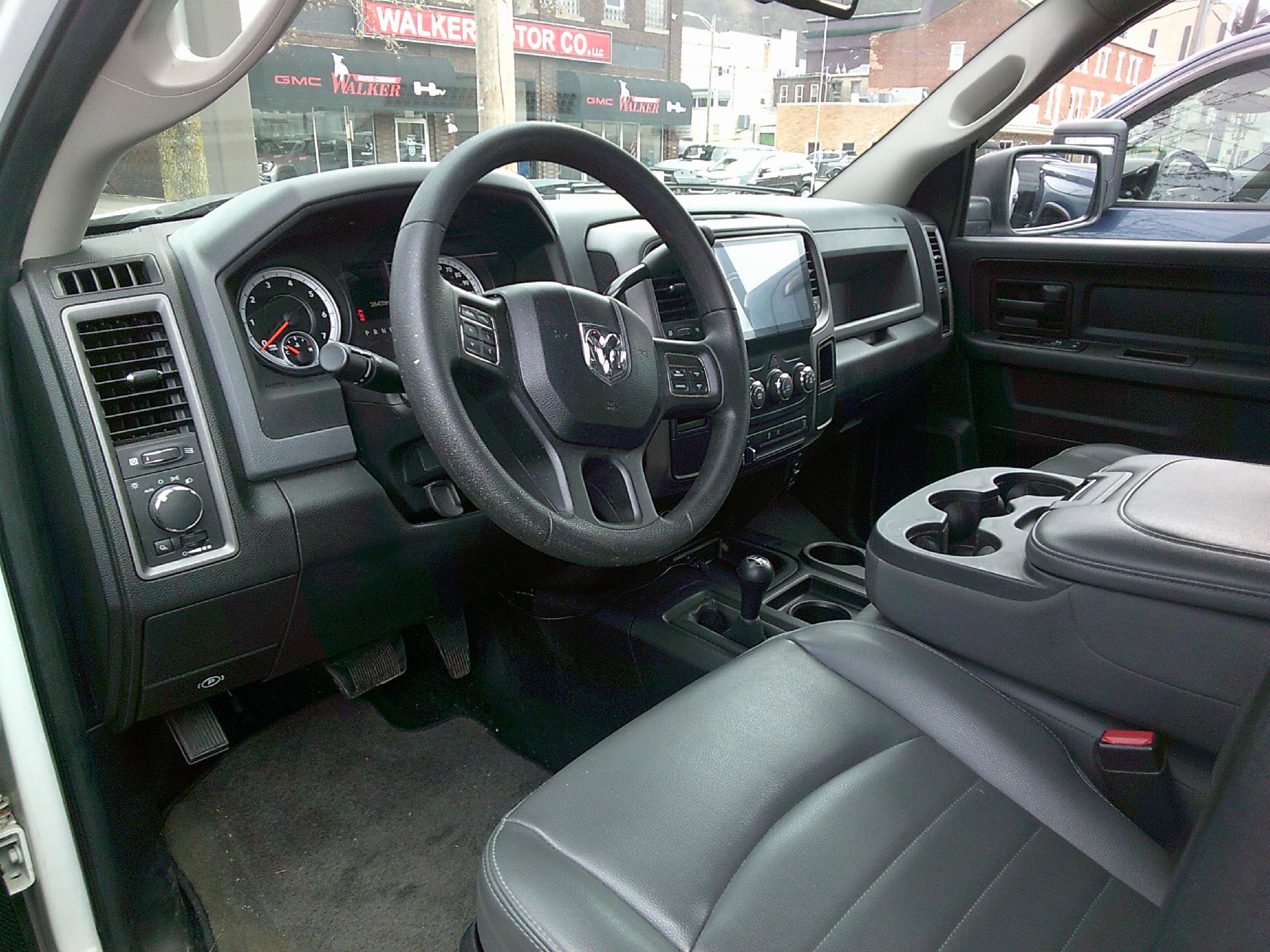 Used 2013 RAM 2500 Tradesman w/ Chrome Appearance Group image 8