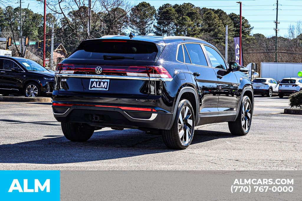 Used 2025 Volkswagen Atlas Cross Sport SE image 6