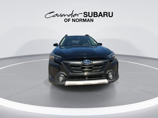 Used 2025 Subaru Outback Limited AWD/4WD image 2