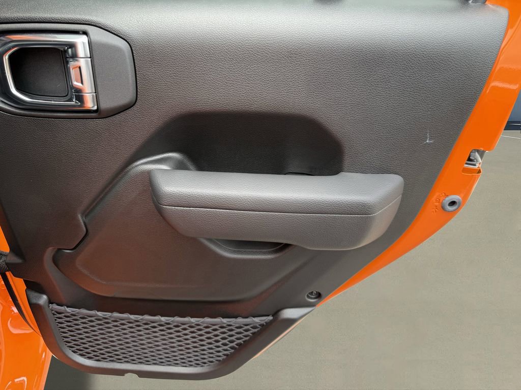 New 2025 Jeep Gladiator Sport image 22