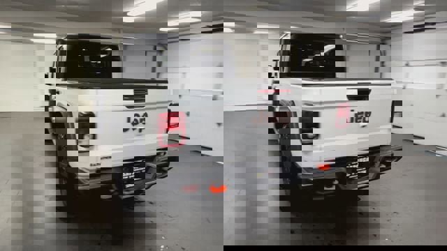 Used 2022 Jeep Gladiator Mojave w/ Cold Weather Group AWD/4WD image 7