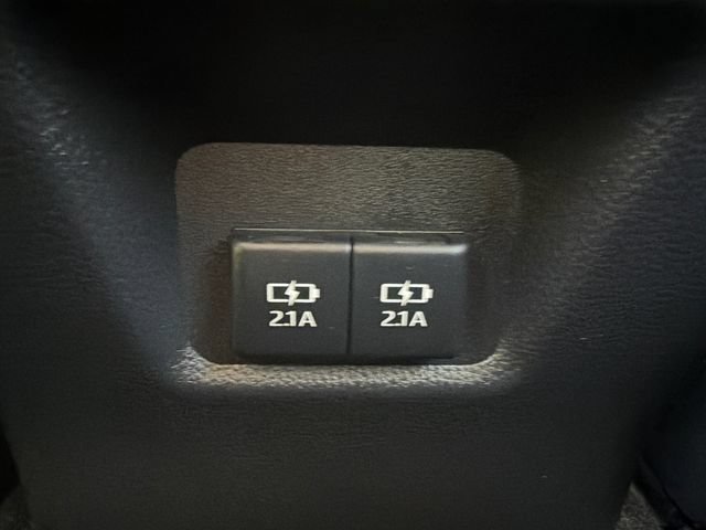 Used 2020 Toyota RAV4 XLE Premium AWD/4WD image 18