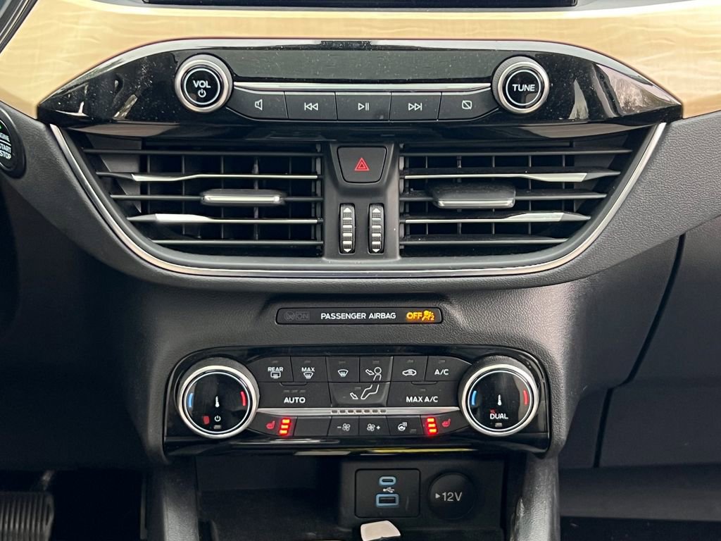 Used 2022 Ford Escape Titanium w/ Titanium Elite Package image 24