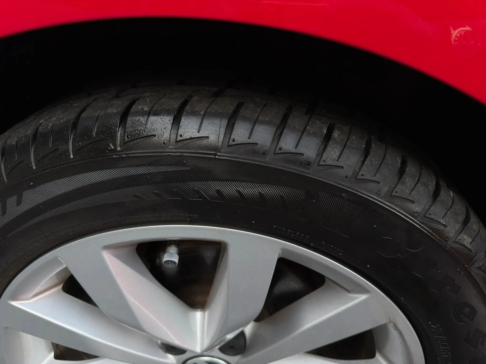 Used 2013 Volkswagen Beetle TDI FWD image 49