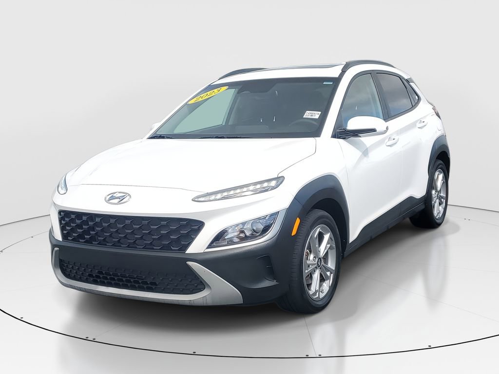 Used 2023 Hyundai Kona SEL w/ Convenience Package image 3