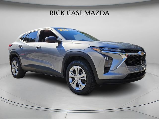 Used 2024 Chevrolet Trax LS image 9