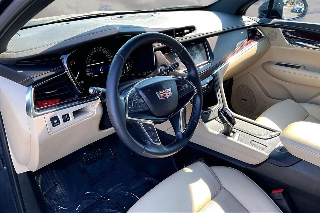Used 2019 Cadillac XT5 Luxury FWD image 17