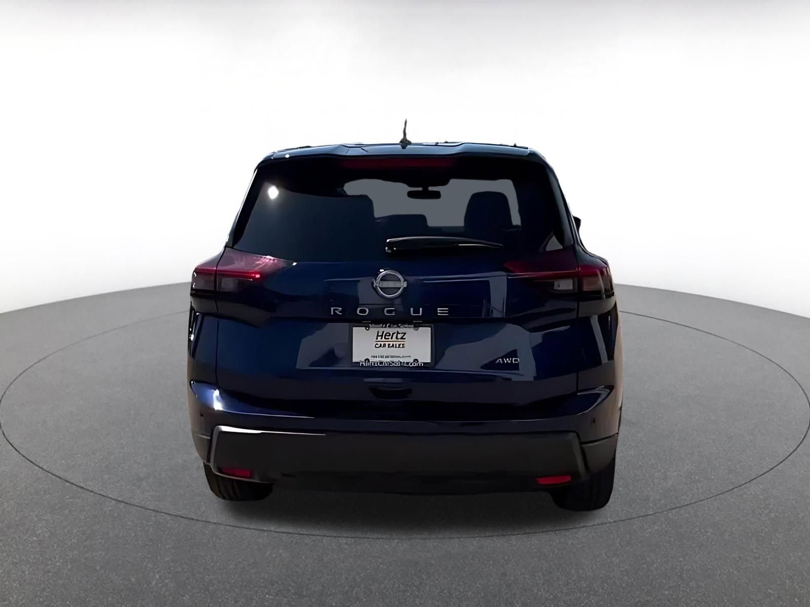 Used 2025 Nissan Rogue SV AWD/4WD image 12