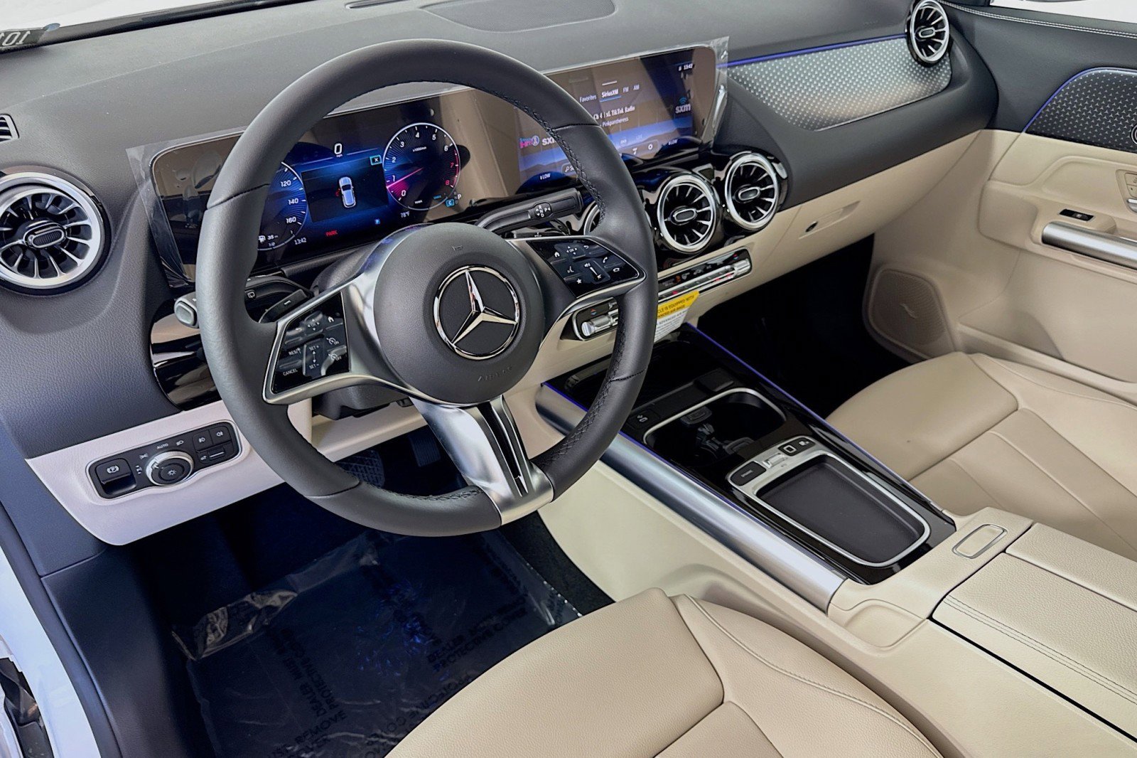 New 2025 Mercedes-Benz GLA 250 image 9