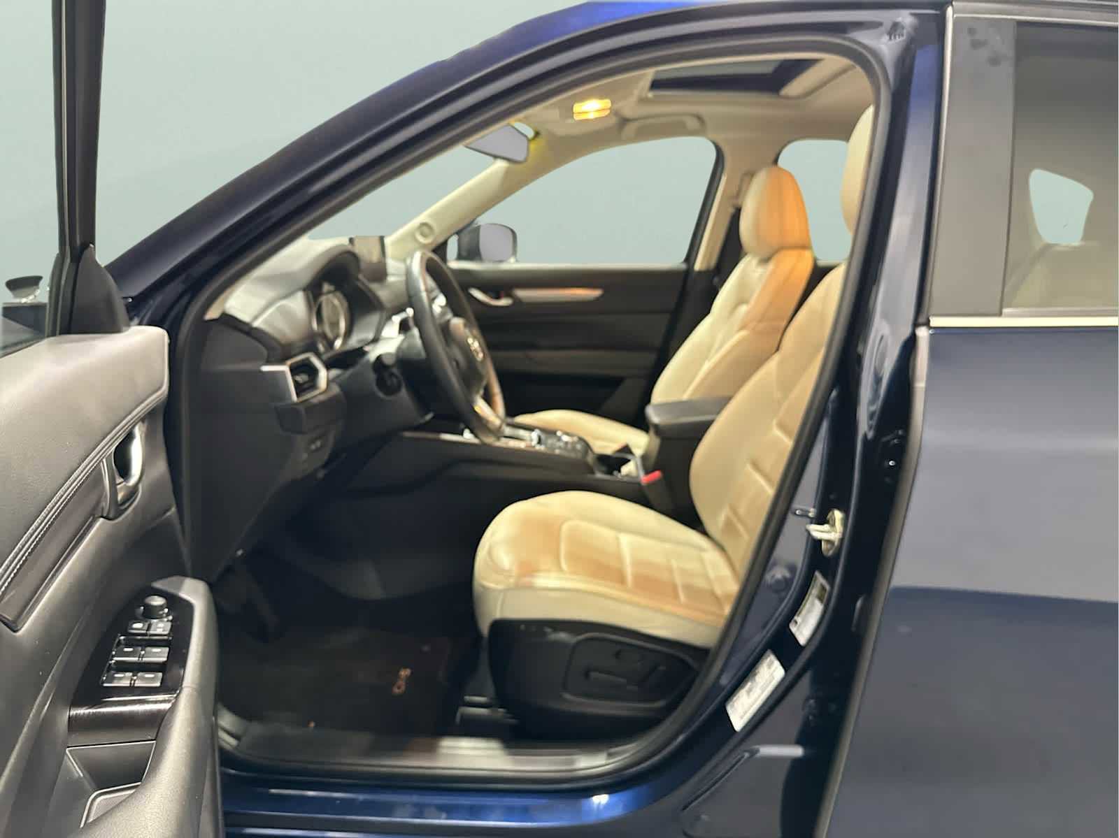 Used 2023 MAZDA CX-5 AWD 2.5 S w/ Preferred Package image 11