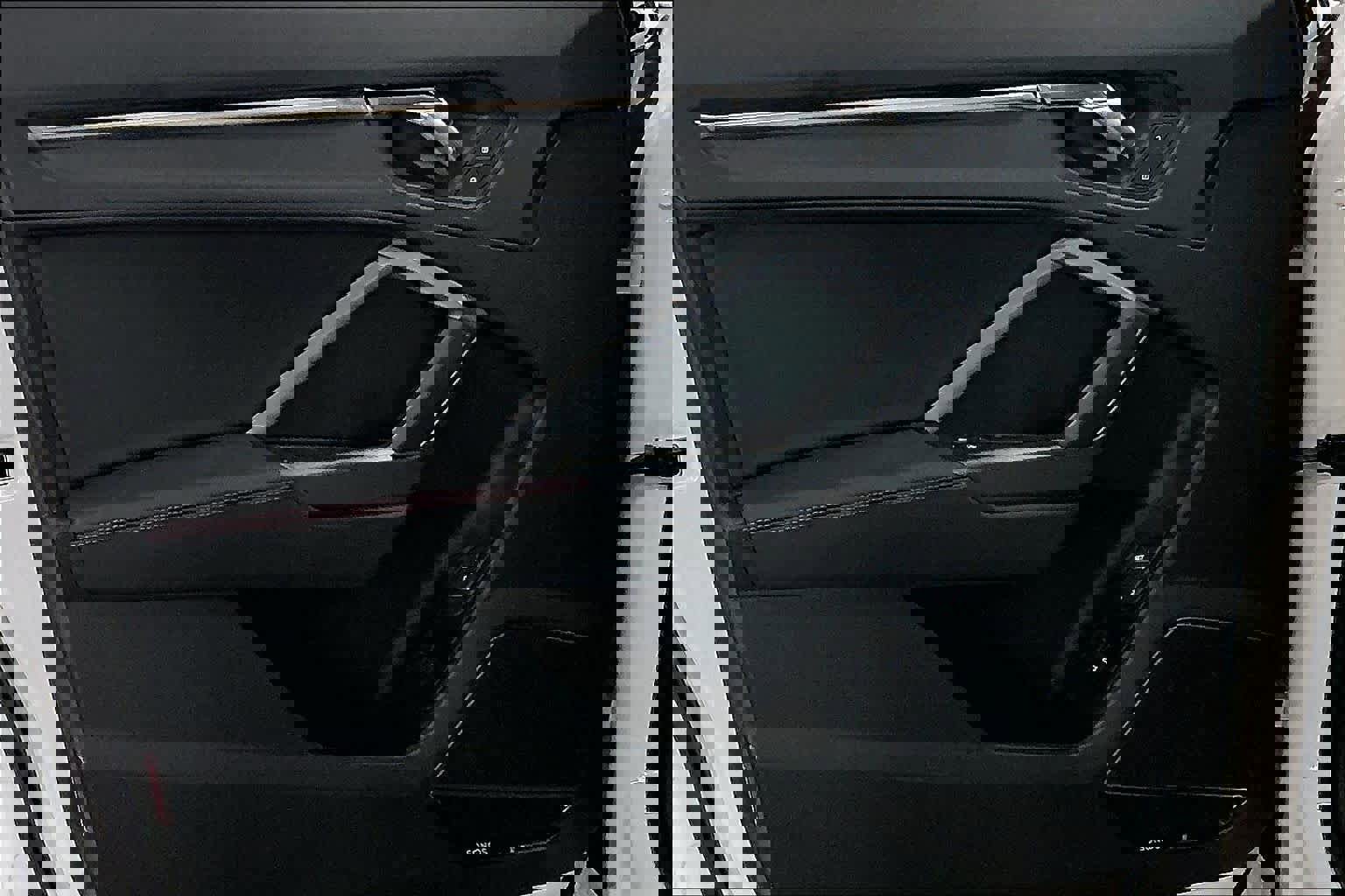 Certified 2025 Audi Q3 2.0T Premium Plus w/ Premium Plus Package image 25