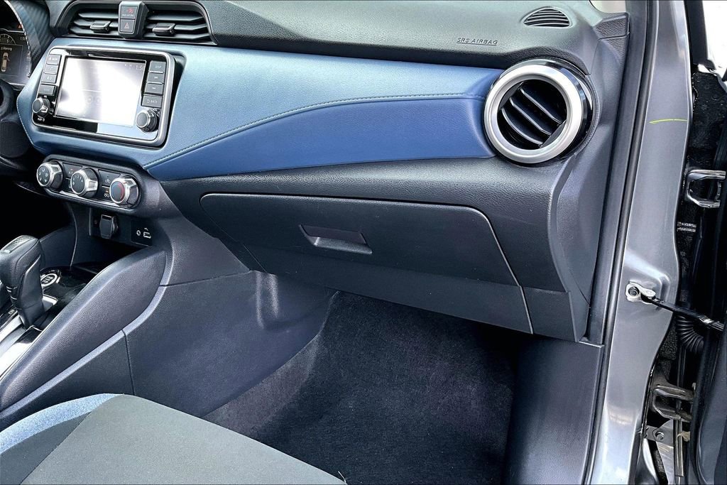 Certified 2025 Nissan Versa SV image 16