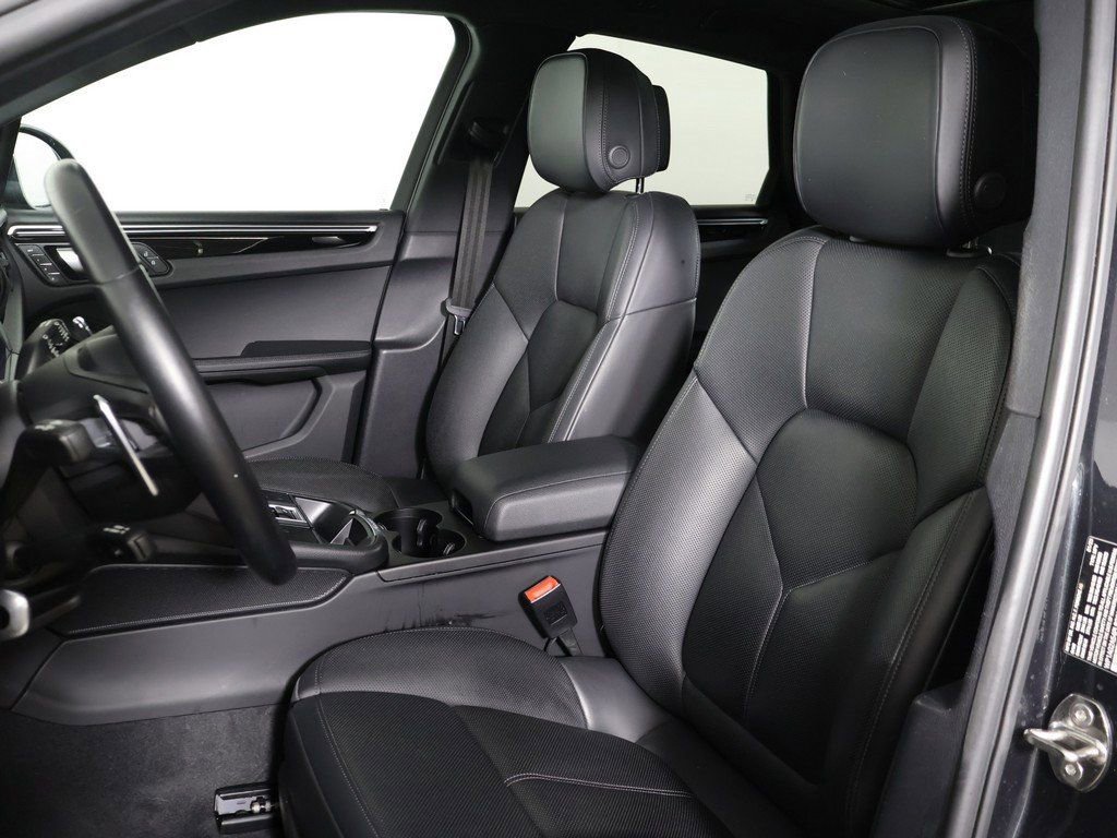 Used 2023 Porsche Macan S AWD/4WD image 31
