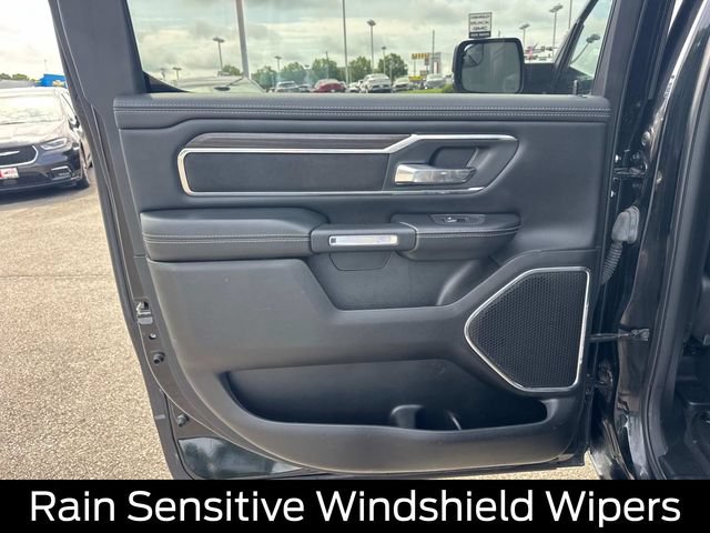 Used 2025 RAM 1500 Laramie AWD/4WD image 18