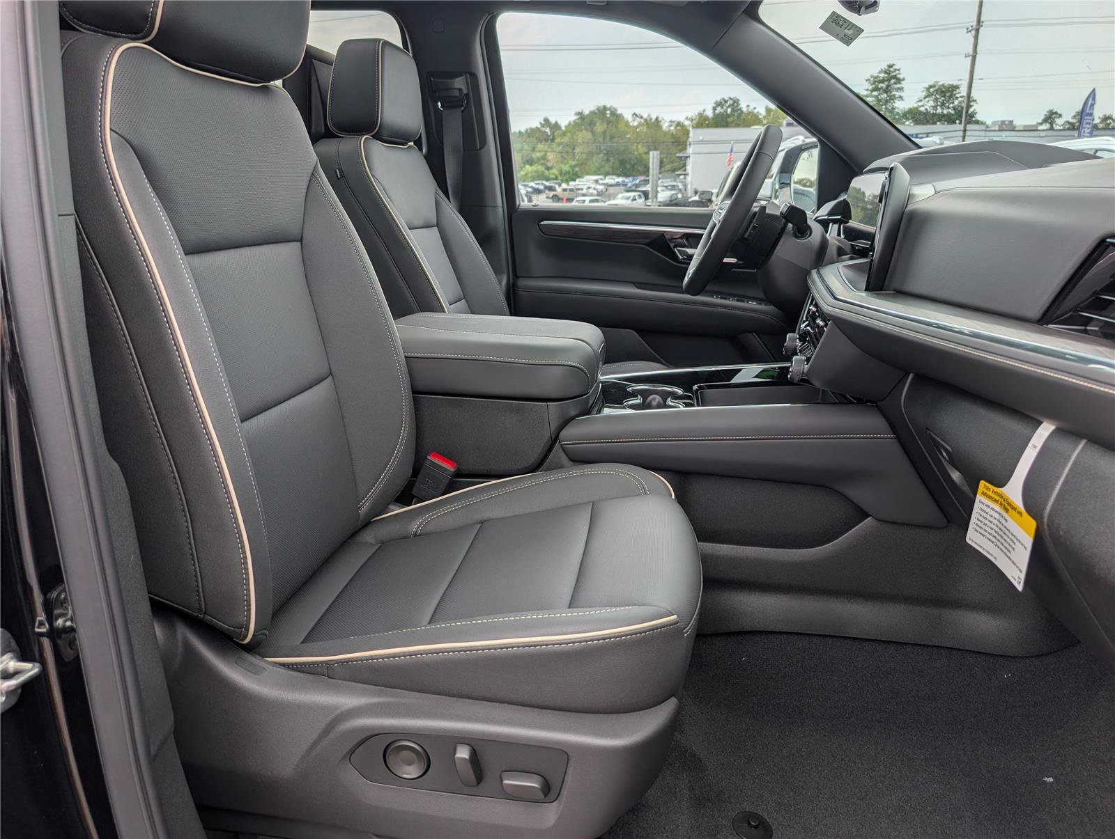 New 2026 Chevrolet Suburban Premier AWD/4WD image 7