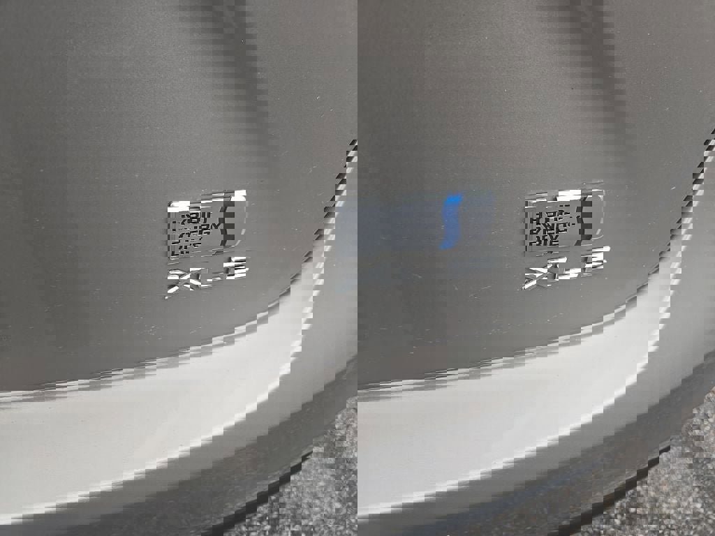 Used 2016 Toyota Avalon XLE Premium image 12