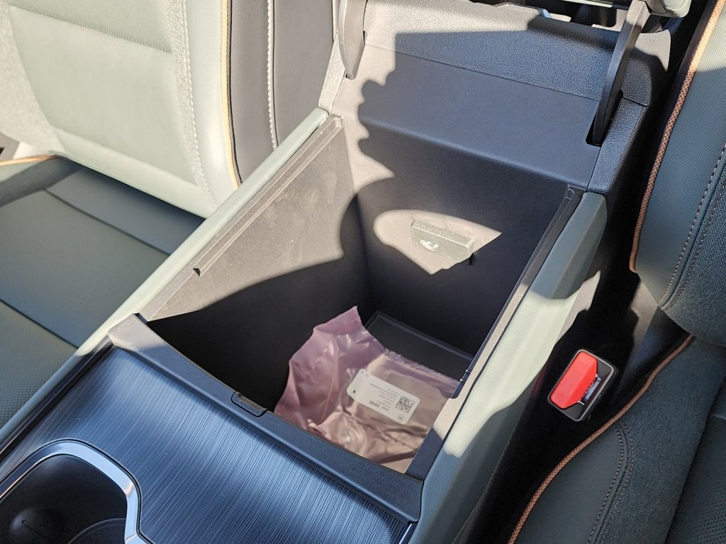 New 2026 GMC Acadia AT4 image 36