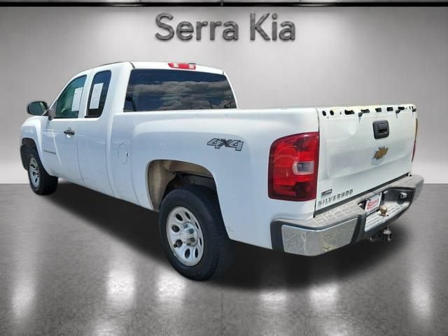 Used 2007 Chevrolet Silverado 1500 W/T w/ Fleet Convenience Package AWD/4WD image 3