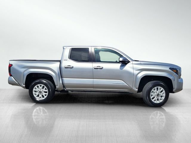Used 2024 Toyota Tacoma SR5 w/ SR5 Upgrade Package image 3