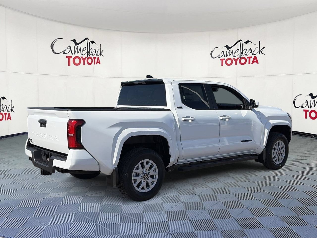 New 2026 Toyota Tacoma SR5 AWD/4WD image 7