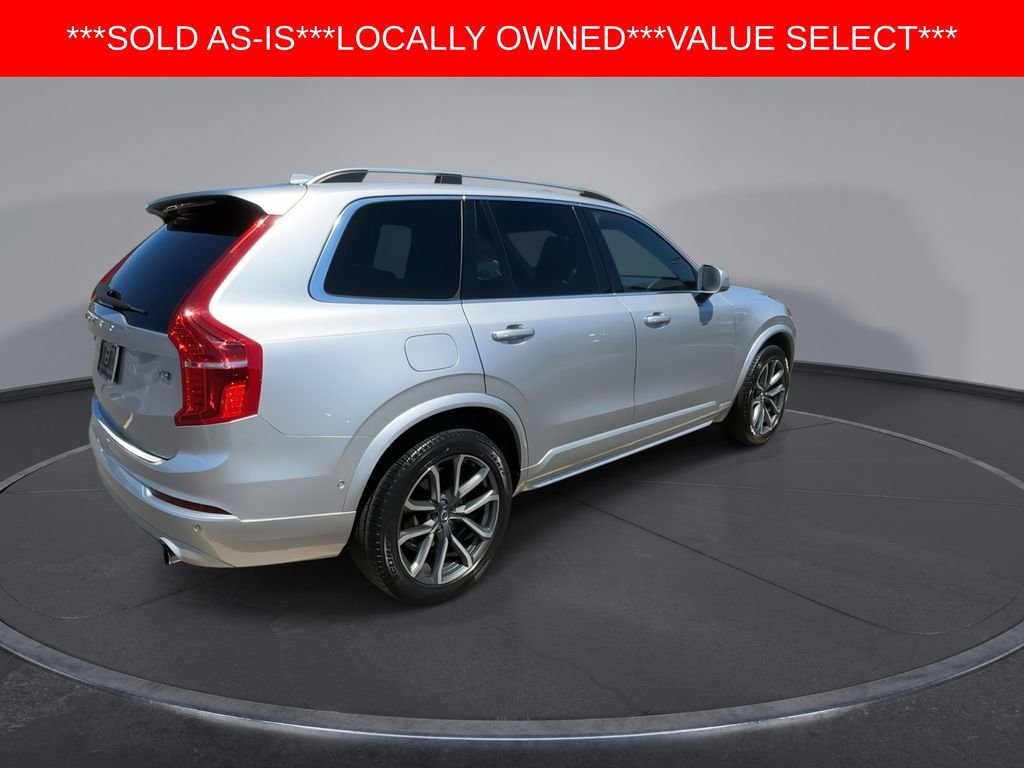 Used 2018 Volvo XC90 T5 Momentum w/ Convenience Package AWD/4WD image 8