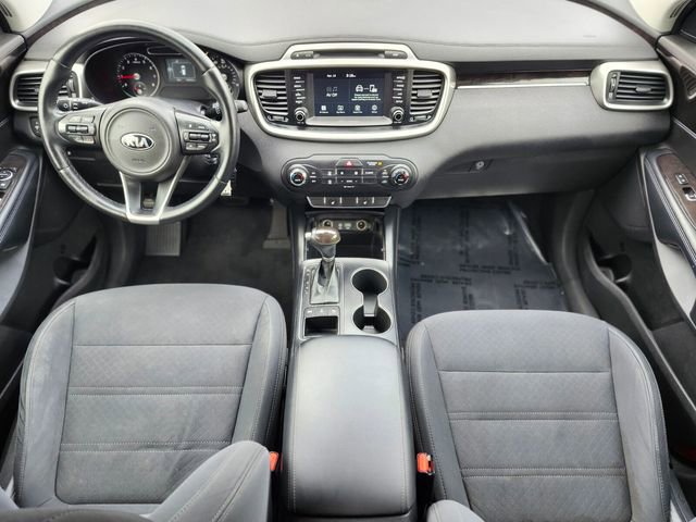 Used 2018 Kia Sorento AWD image 12