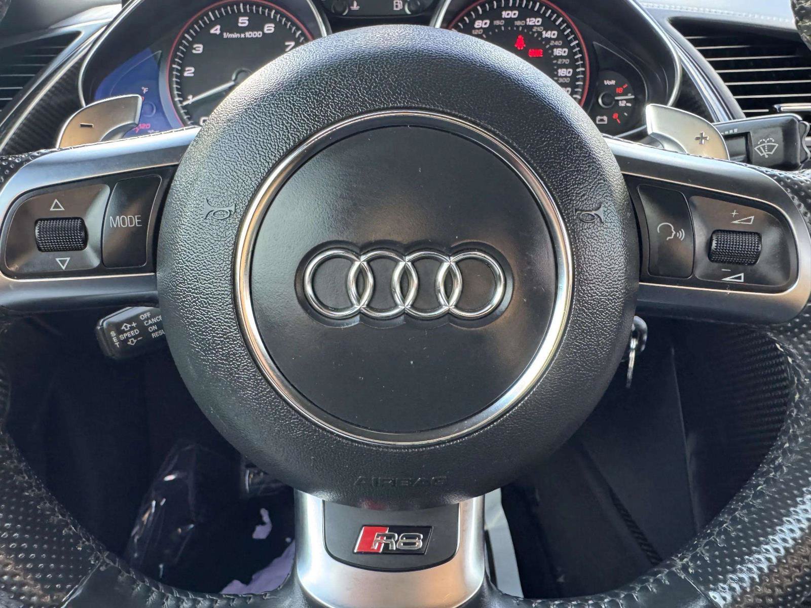Used 2014 Audi R8 V10 AWD/4WD image 30