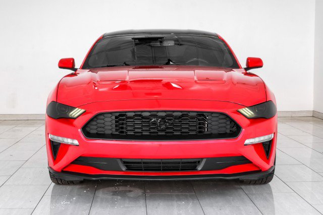 Used 2020 Ford Mustang Coupe w/ Black Accent Package RWD image 3