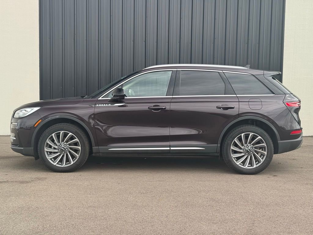 Used 2023 Lincoln Corsair Reserve w/ Equipment Group 201A image 2