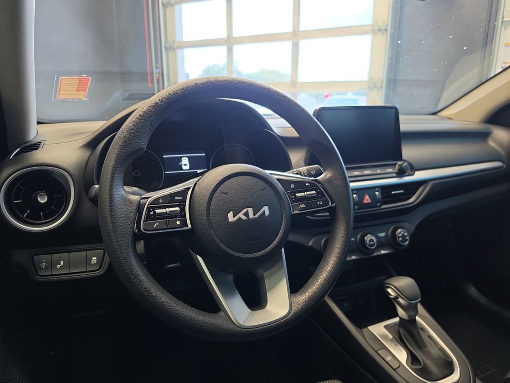 Certified 2024 Kia Forte LXS w/ LXS Technology Package FWD image 20