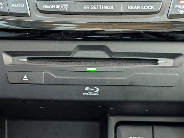 Used 2022 Honda Pilot Touring image 32